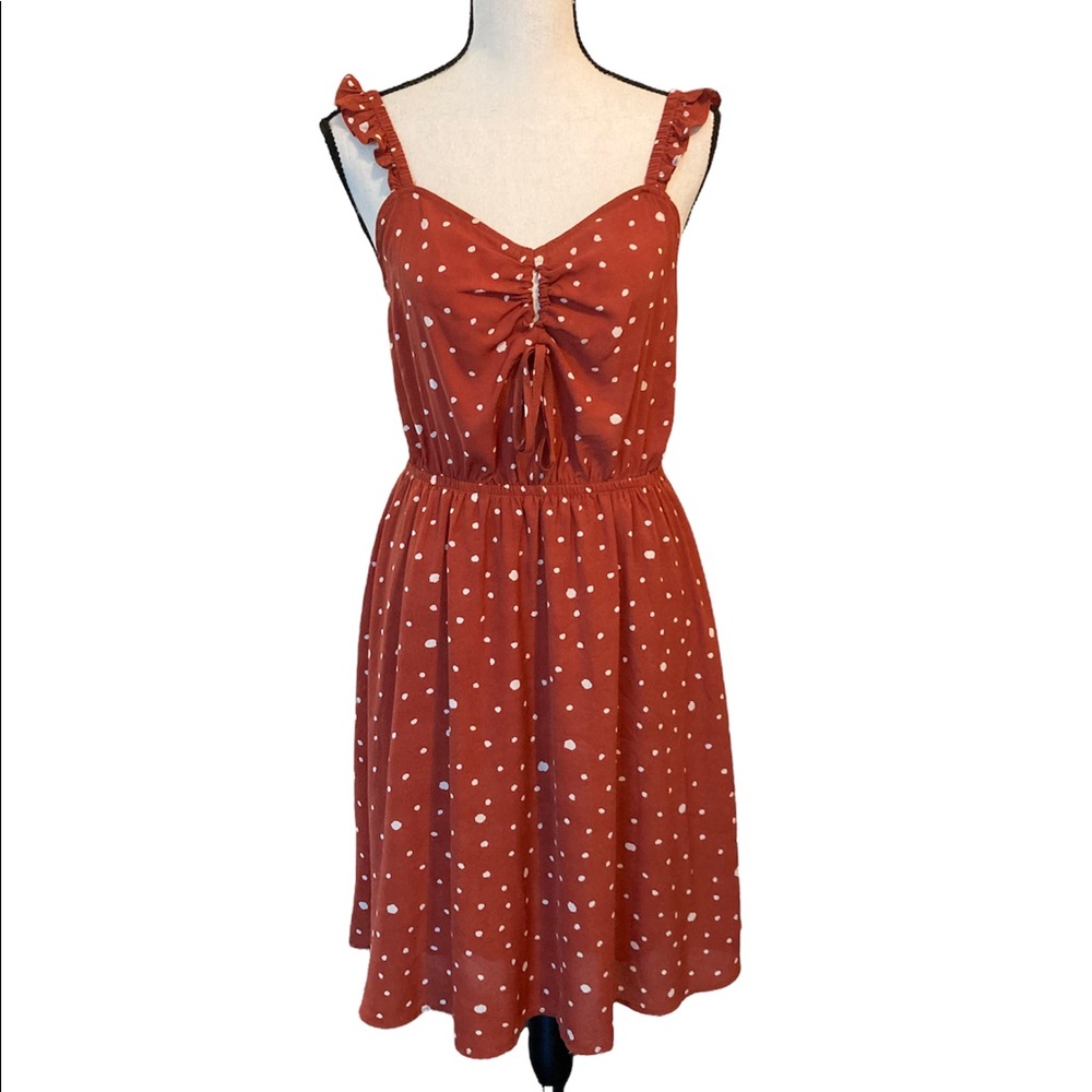 NWT Hem & Thread Keyhole Dress